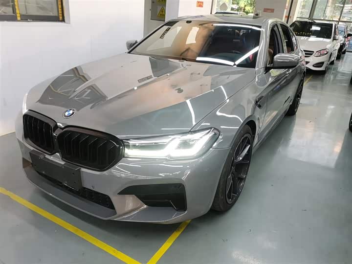 Фото 1 - BMW 5 Series