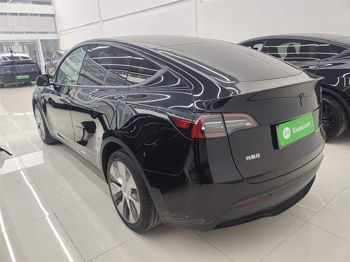 Фото 5 - Tesla Model Y