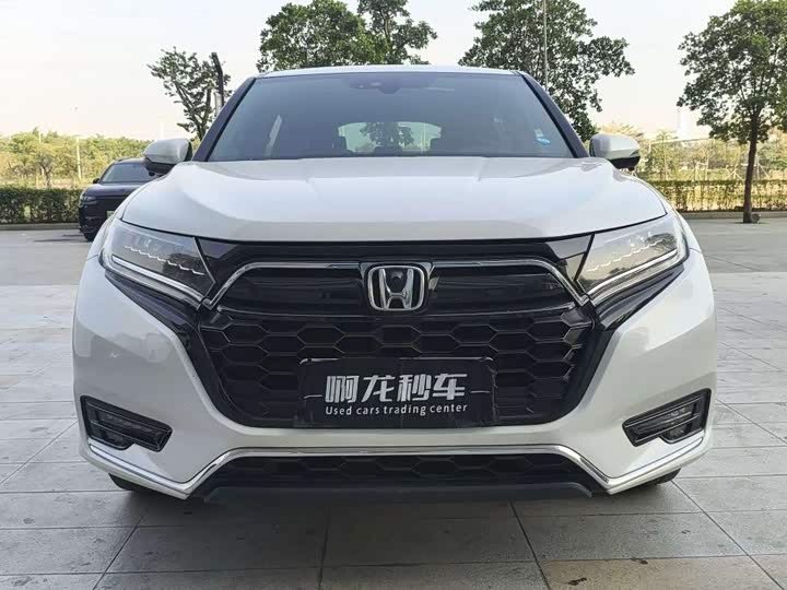 Фото 2 - Honda UR-V