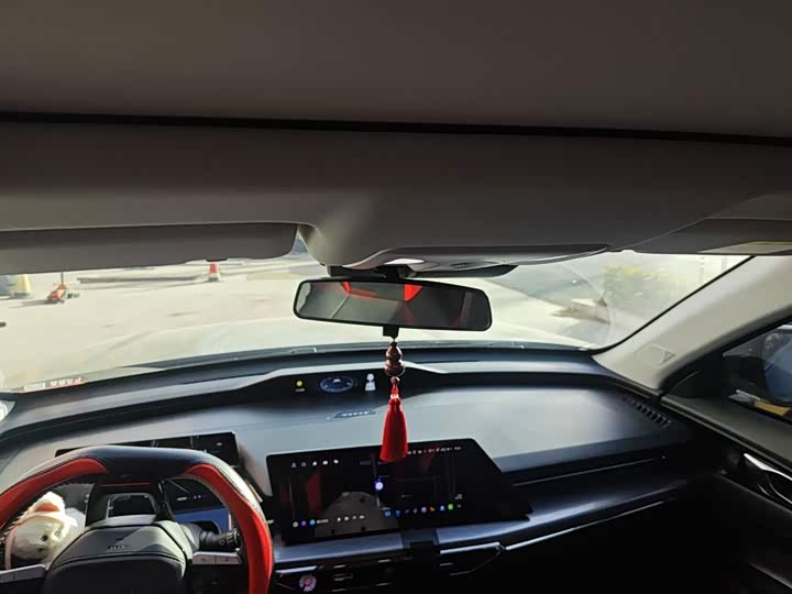 Фото 9 - Changan Oshan Z6