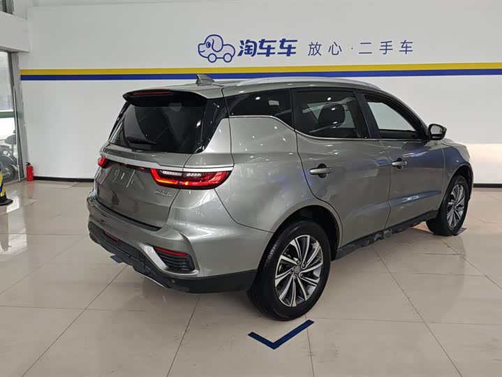 Фото 3 - Geely Vision X6