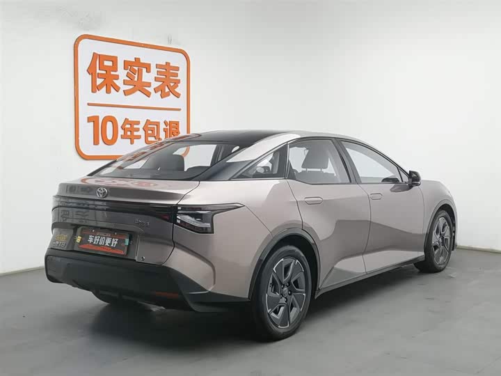 Фото 2 - Toyota bZ3