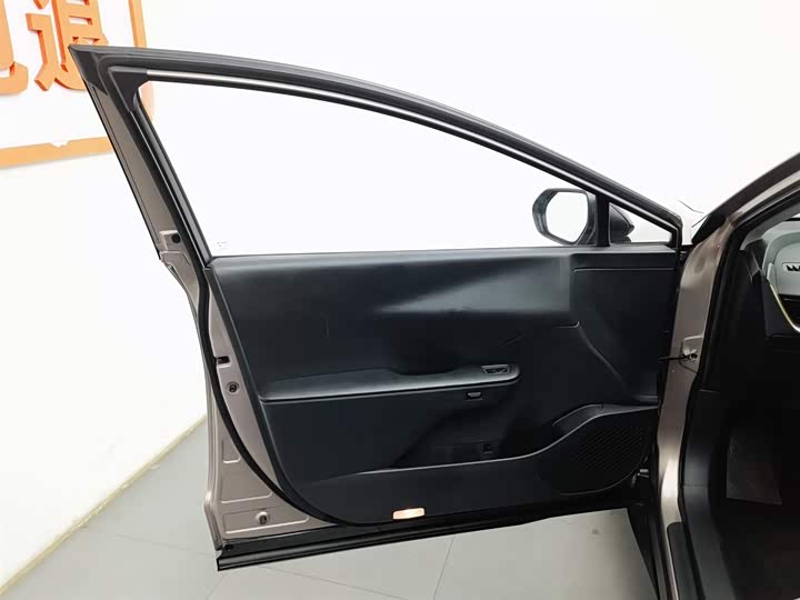 Фото 8 - Toyota bZ3