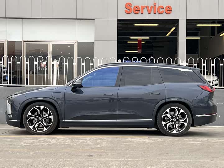 Фото 3 - Nio ES8