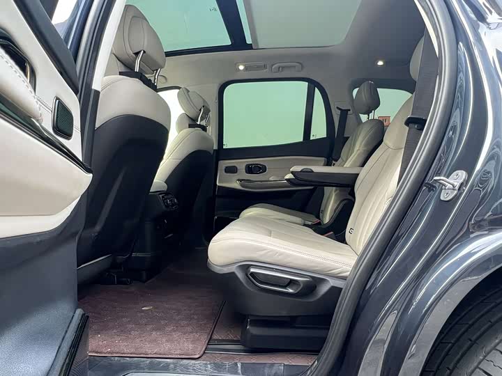 Фото 4 - Nio ES8