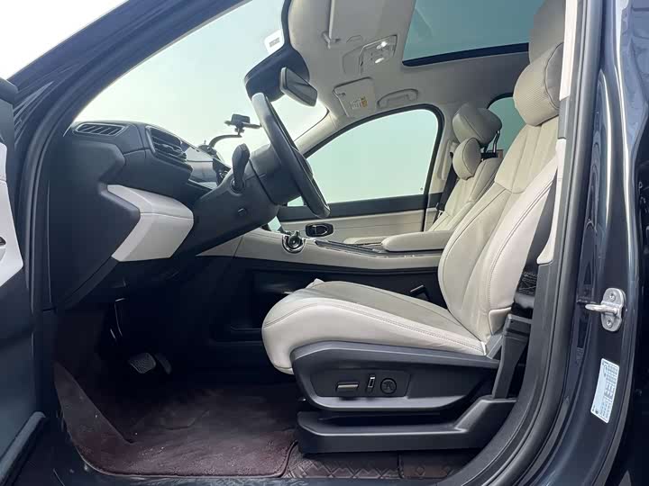 Фото 5 - Nio ES8