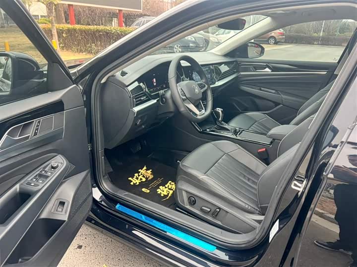 Фото 6 - Volkswagen Passat