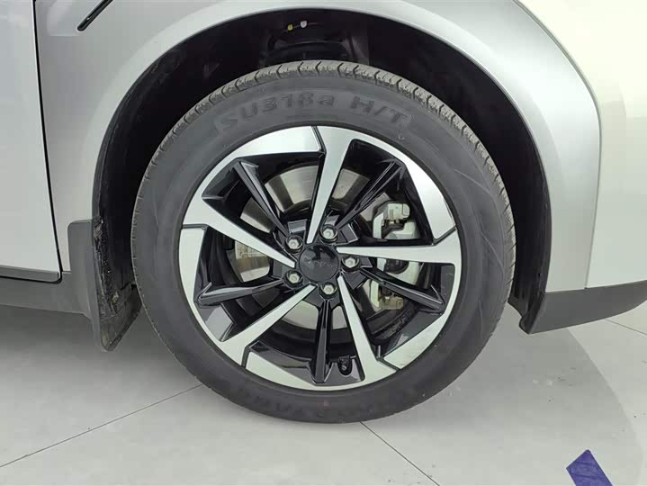 Фото 6 - GAC Aion Y