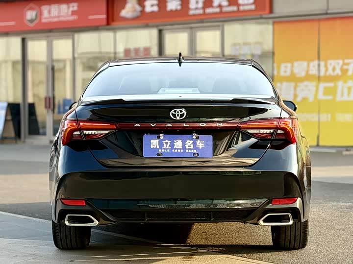 Фото 5 - Toyota Avalon