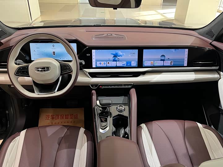 Фото 9 - Geely Monjaro