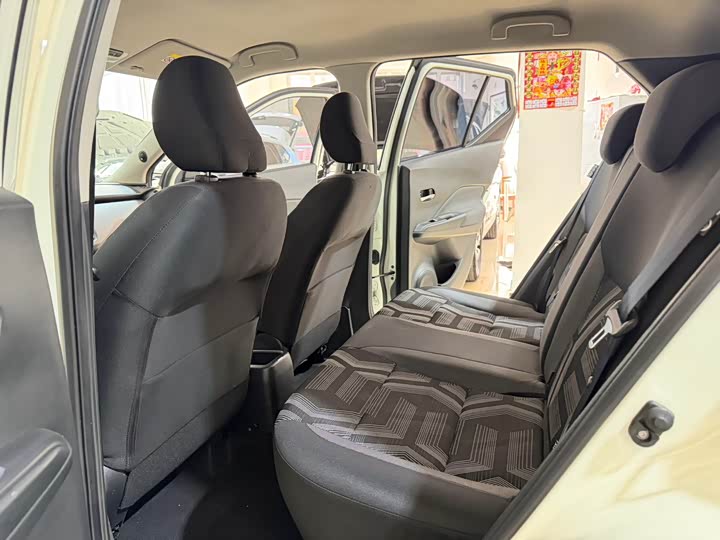 Фото 9 - Nissan Kicks