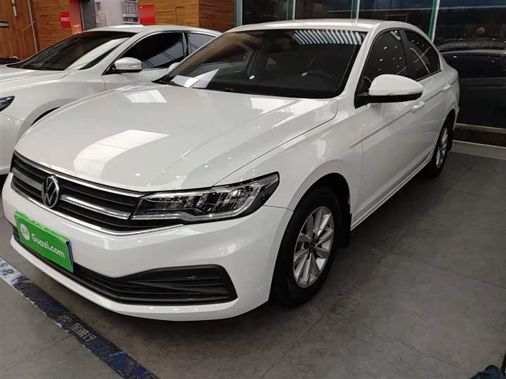 Фото 2 - Volkswagen Bora