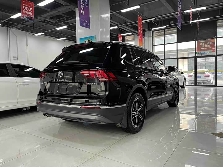 Фото 9 - Volkswagen Tiguan L Pro