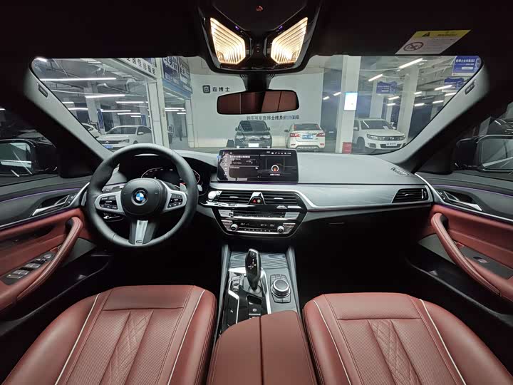 Фото 4 - BMW 5 Series