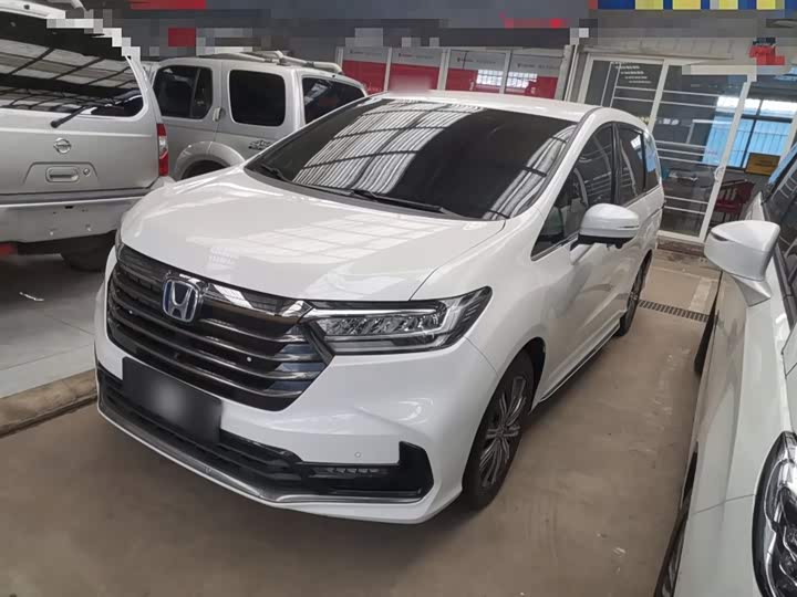 Фото 2 - Honda Odyssey