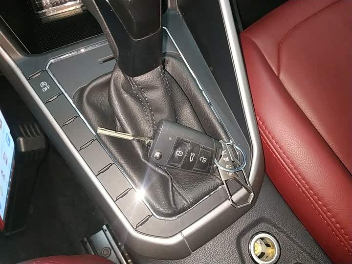 Фото 8 - Volkswagen Polo