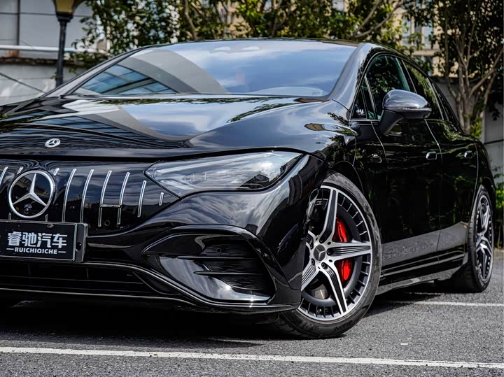 Фото 7 - Mercedes-Benz EQE AMG