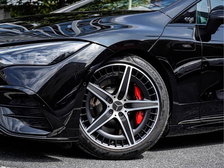 Фото 8 - Mercedes-Benz EQE AMG