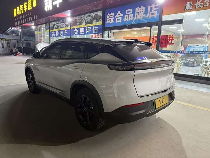 Фото 8 - Dongfeng Aeolus L7