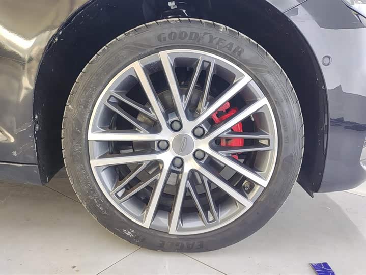 Фото 6 - Geely Preface