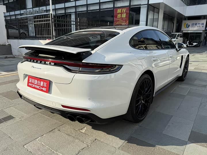 Фото 6 - Porsche Panamera