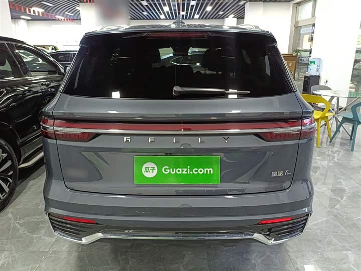 Фото 6 - Geely Monjaro