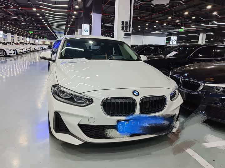 Фото 3 - BMW 1 Series