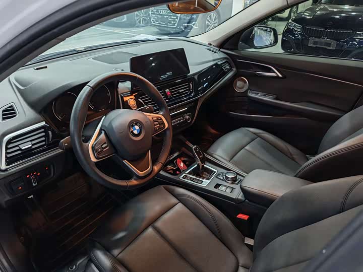 Фото 8 - BMW 1 Series