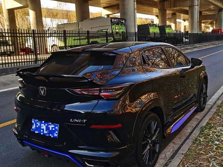 Фото 2 - Changan UNI-T