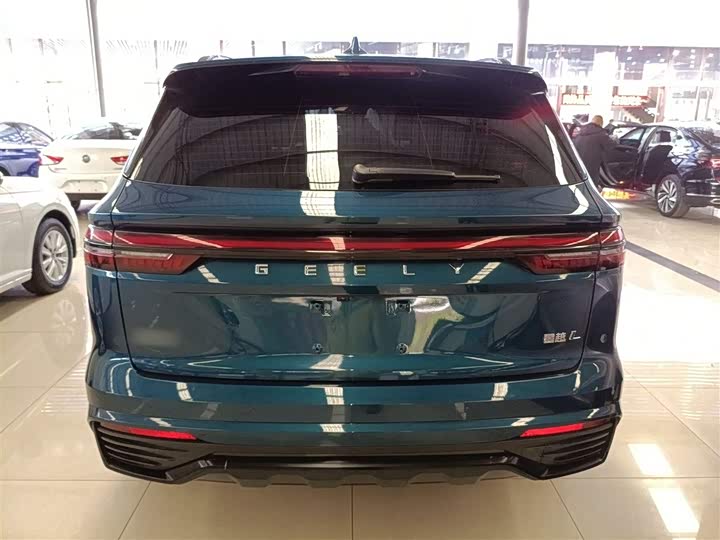 Фото 6 - Geely Monjaro