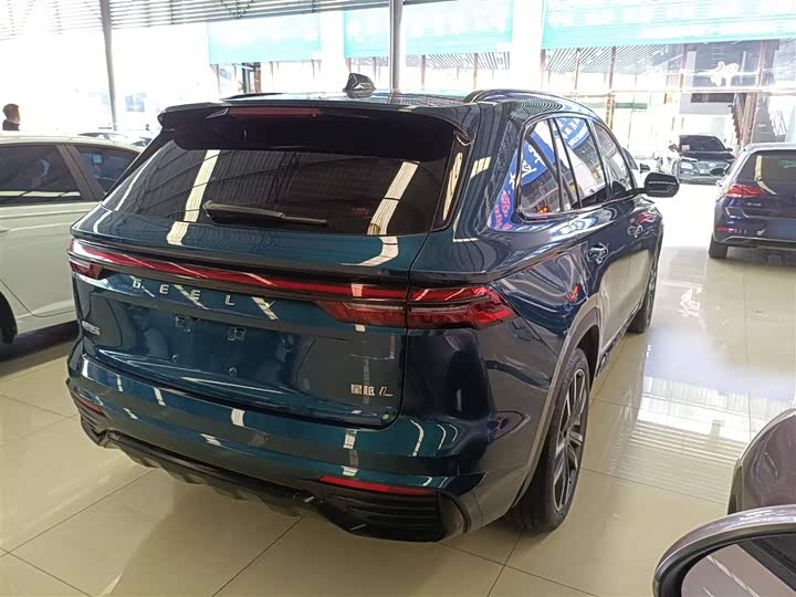 Фото 7 - Geely Monjaro