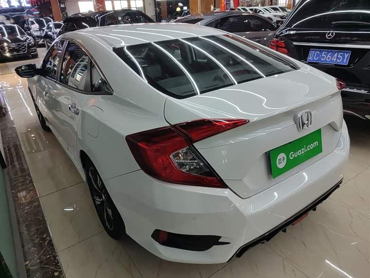 Фото 5 - Honda Civic