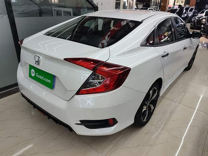 Фото 7 - Honda Civic