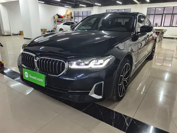 Фото 2 - BMW 5 Series