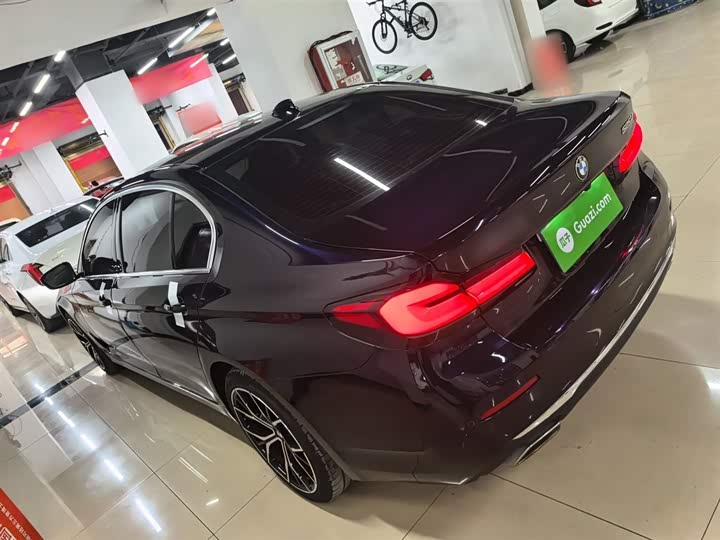 Фото 5 - BMW 5 Series