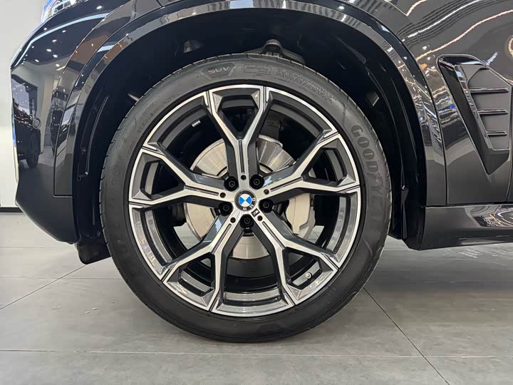 Фото 5 - BMW X5