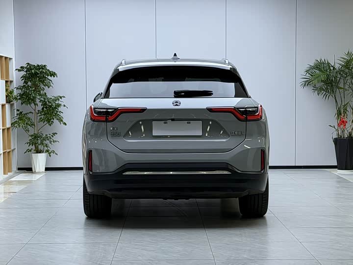 Фото 6 - Nio ES6