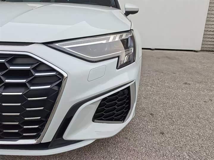 Фото 8 - Audi A3