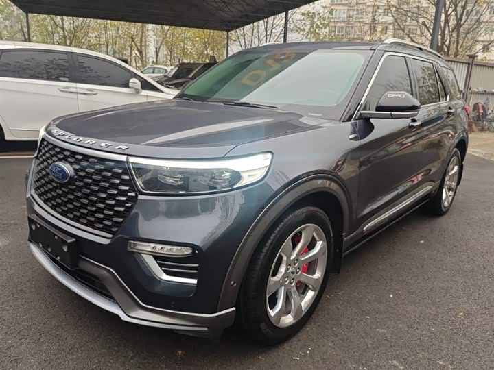 Фото 2 - Ford Explorer