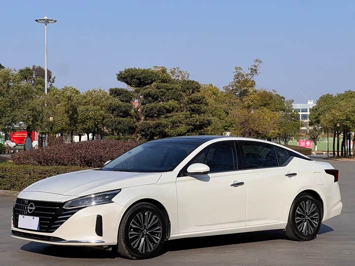 Фото 3 - Nissan Teana