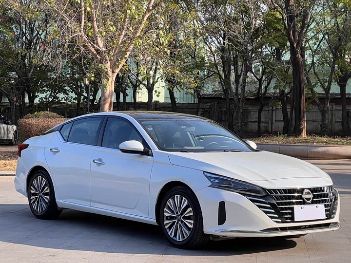 Фото 4 - Nissan Teana