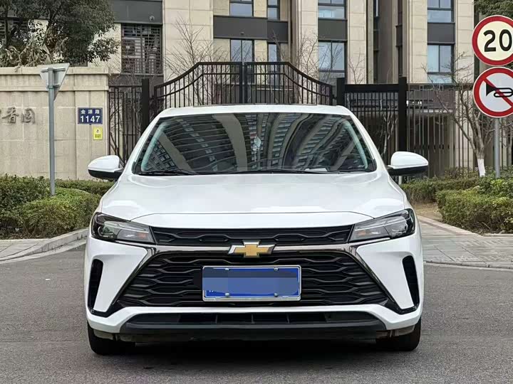 Фото 2 - Chevrolet Monza