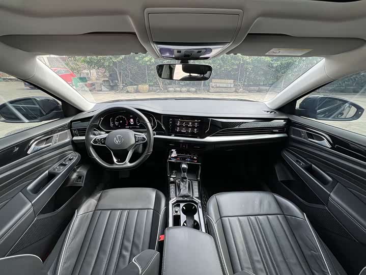 Фото 9 - Volkswagen Passat