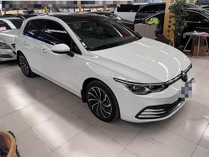 Фото 3 - Volkswagen Golf