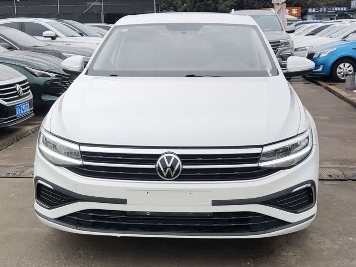 Фото 2 - Volkswagen Bora
