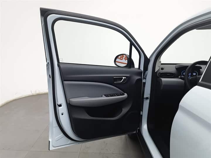 Фото 8 - Leapmotor T03