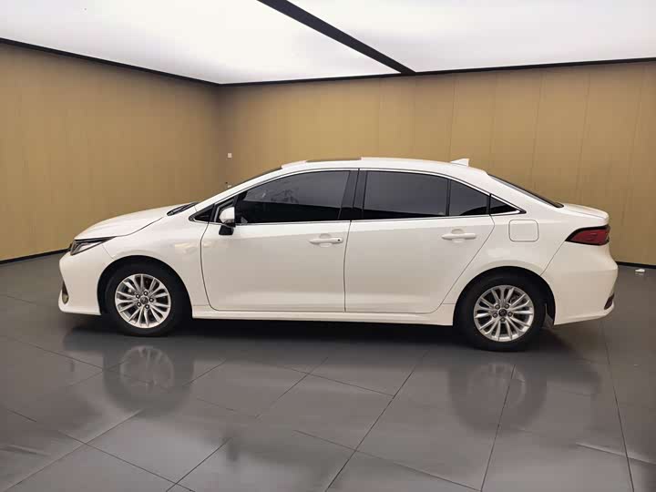 Фото 8 - Toyota Allion