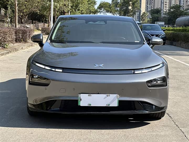 Фото 2 - XPeng P7