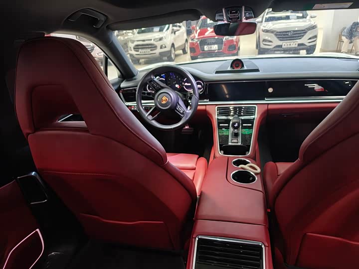 Фото 5 - Porsche Panamera