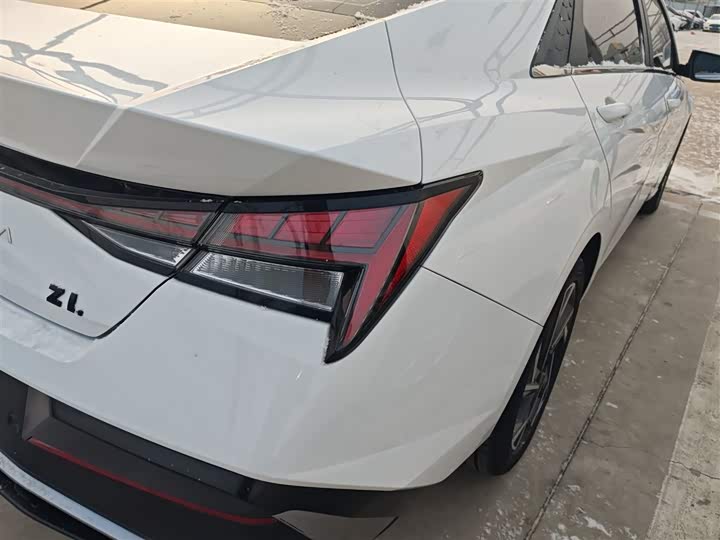 Фото 8 - Hyundai Elantra N line